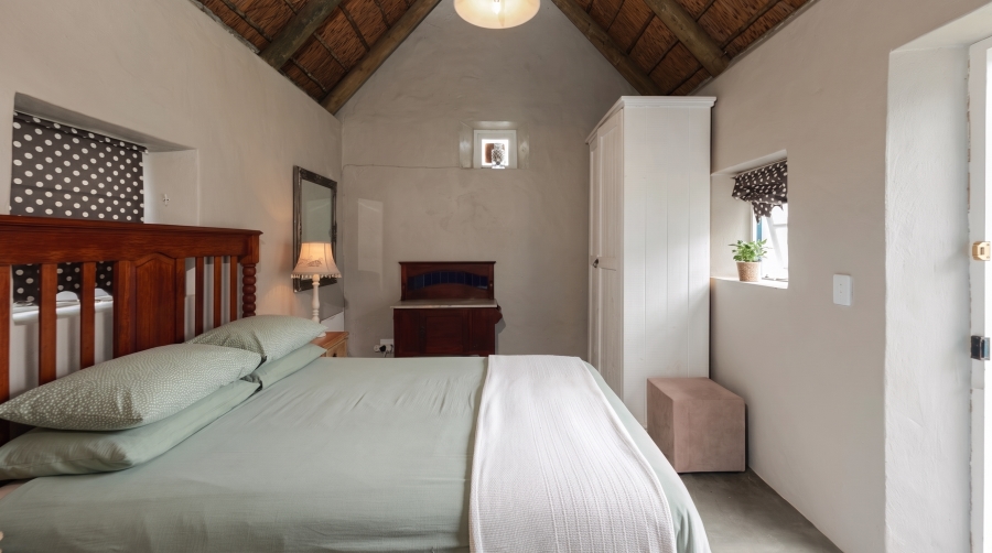 4 Bedroom Property for Sale in Struisbaai Western Cape